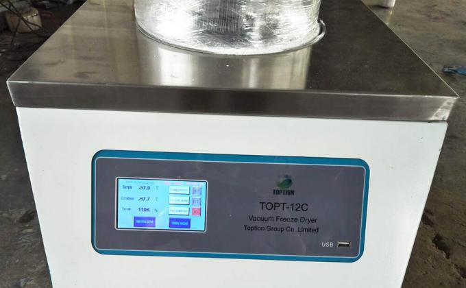 Vertical Vacuum Freeze Dryer Small Scale Laboratory Lyophilizer 6