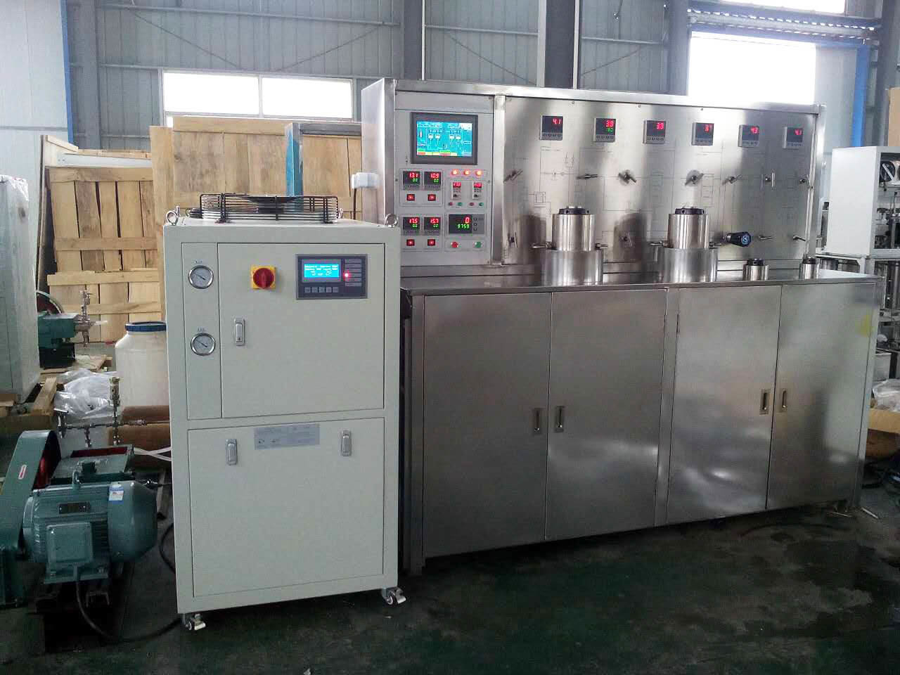 latest company news about Supercritical CO2 Extraction Machine New Delivery  0